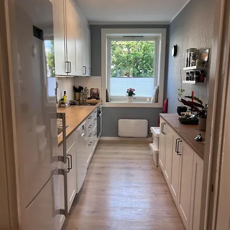 2 Bed Apartment *